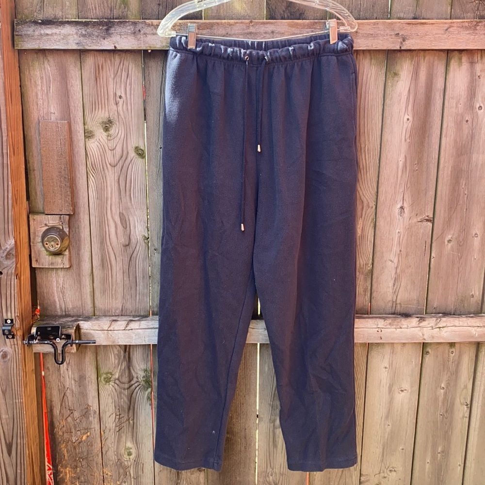 Hasting &โSmith navy blue sweat pants sz. L